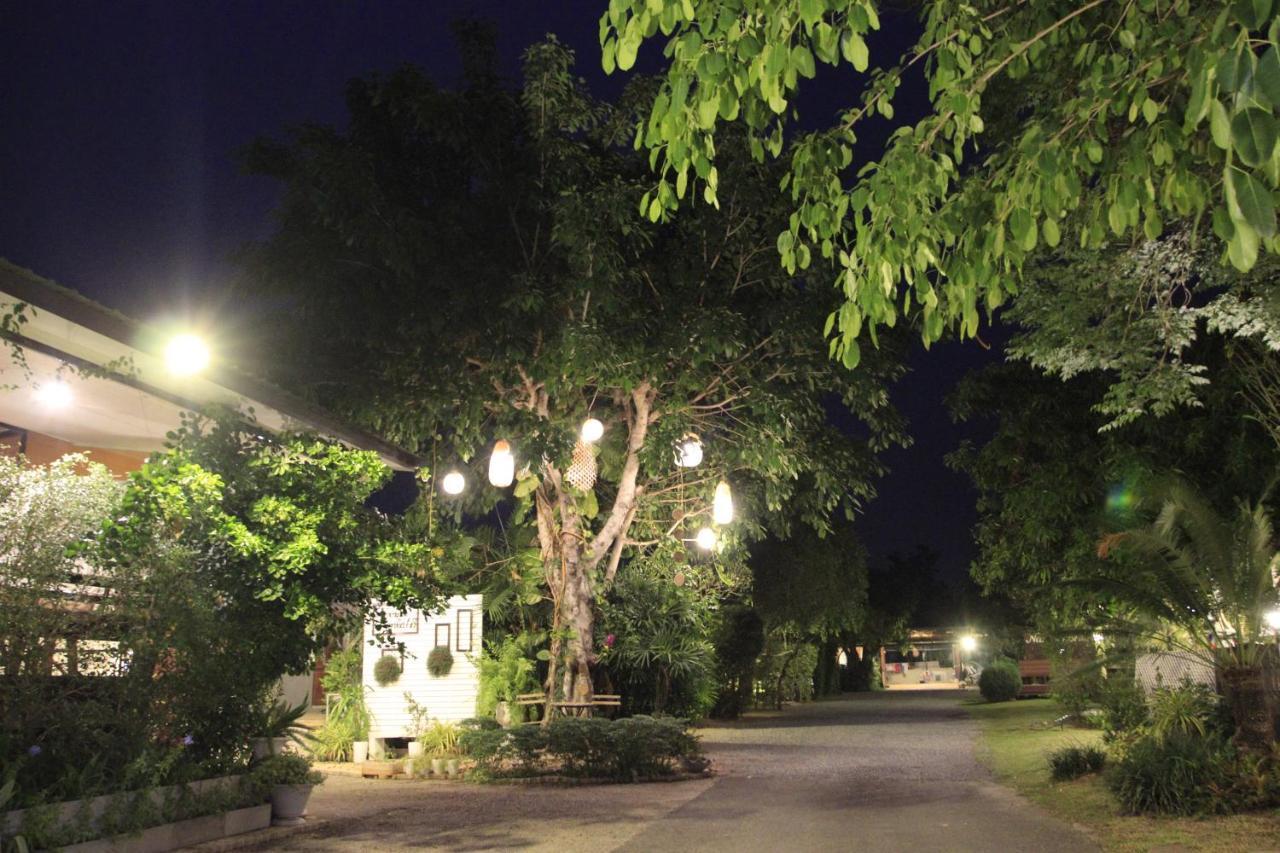 น่านฟ้าชลธีรีสอร์ท Nanfachonlathi Resort Dış mekan fotoğraf