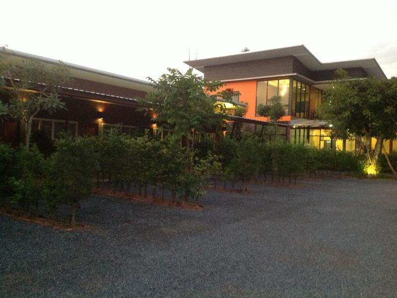 น่านฟ้าชลธีรีสอร์ท Nanfachonlathi Resort Dış mekan fotoğraf